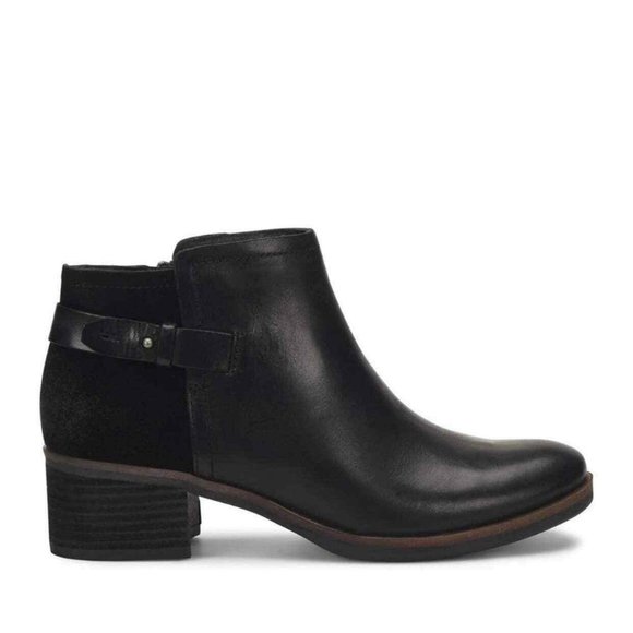 korks tea ankle bootie black